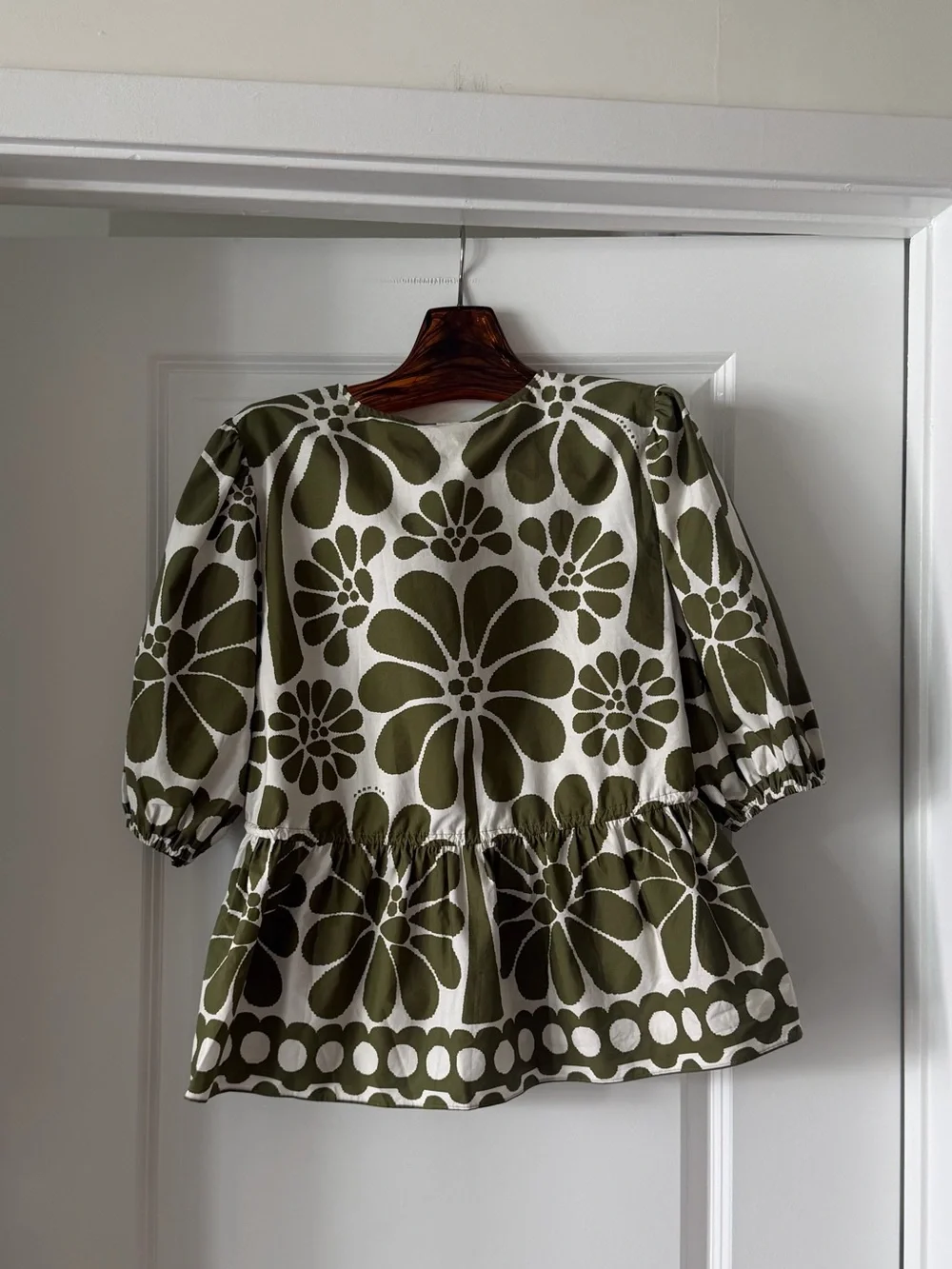 Farm Rio Green Palermo Drawstring Organic Cotton Blouse - Picture 7 of 7